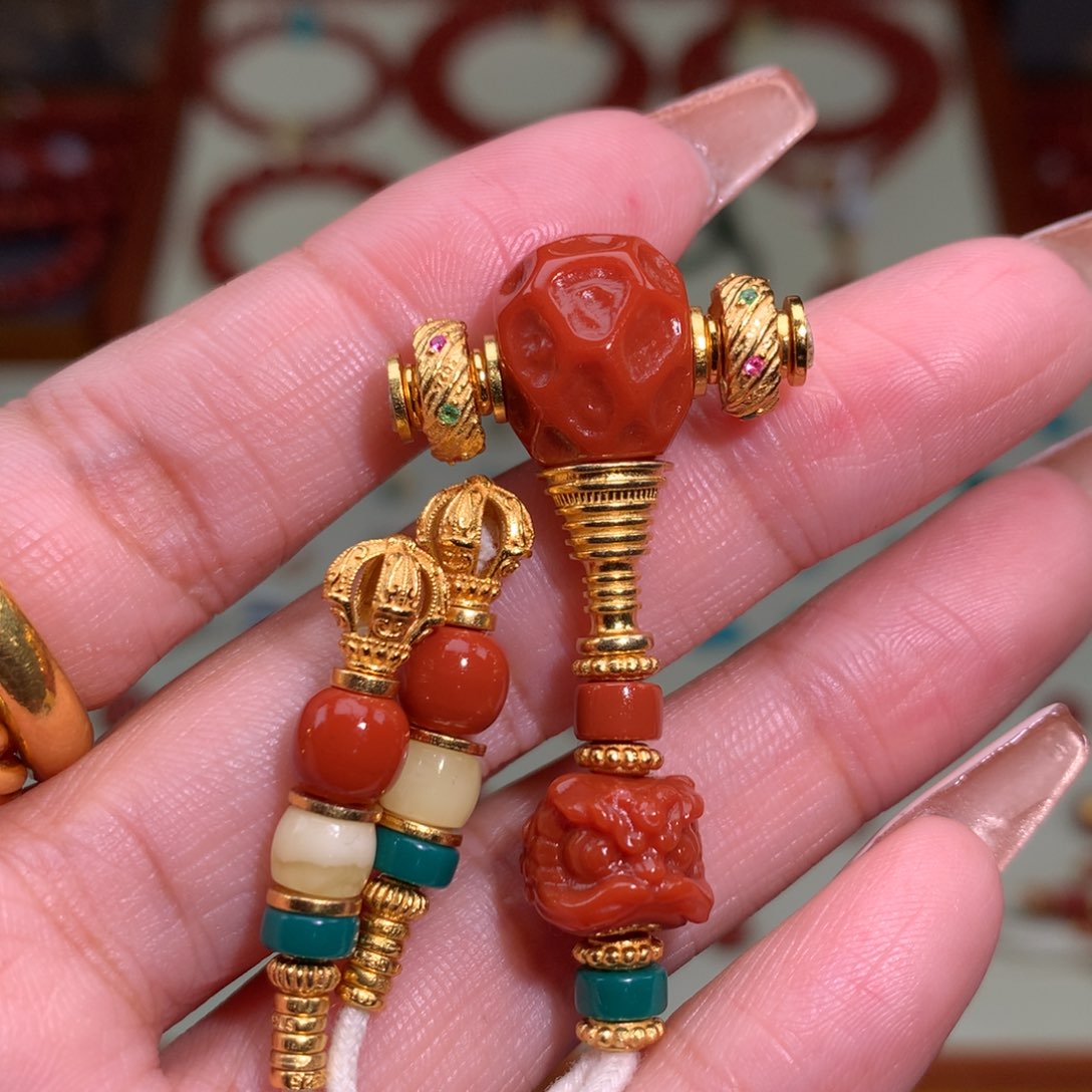 南红玛瑙颈饰未镶嵌