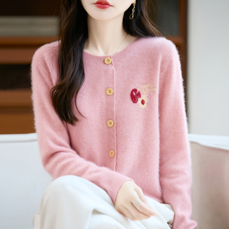 纯羊毛针织开衫女樱桃刺绣减龄休闲宽松毛衣外套设计感保暖上衣潮