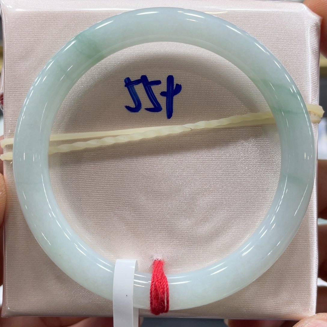 翡翠未镶嵌手镯翡翠手镯