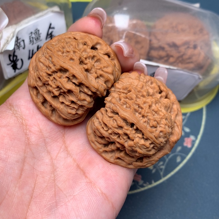 文玩核桃把件43-9332-8