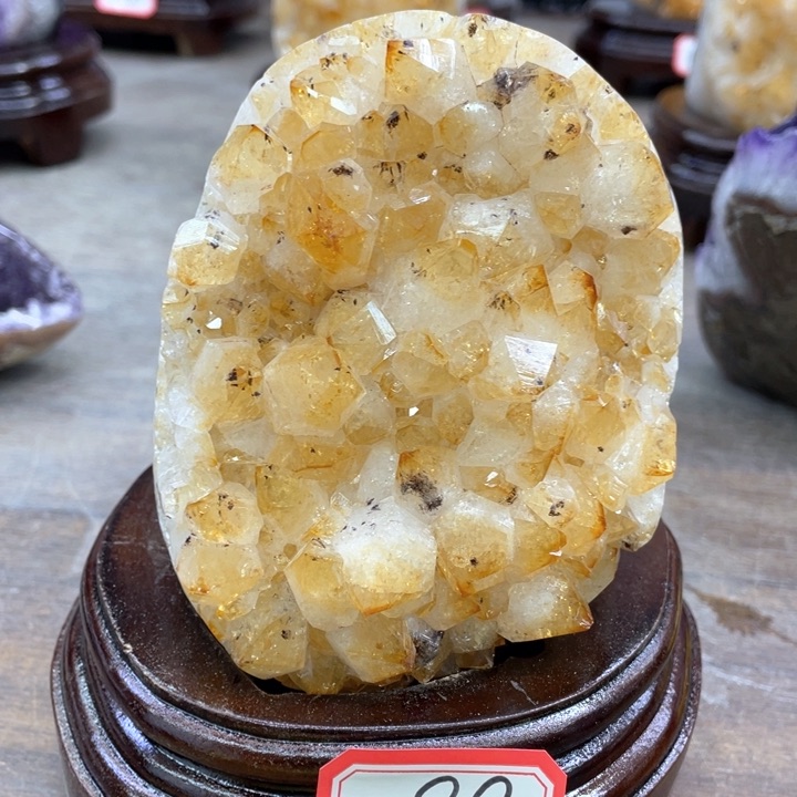 水晶摆件未镶嵌捡漏