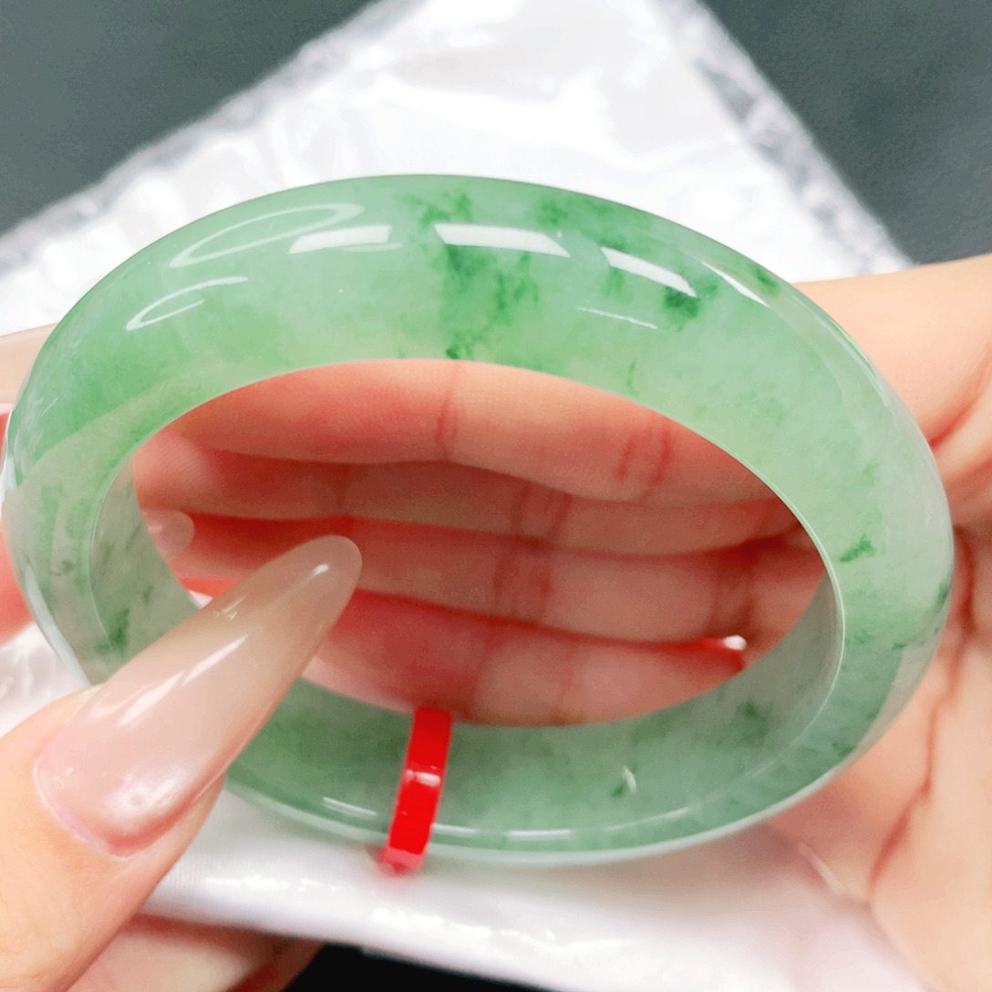 翡翠未镶嵌手镯56