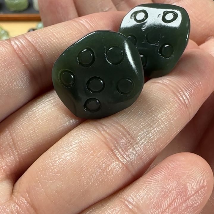 和田玉未镶嵌颈饰拍一发一随机发1