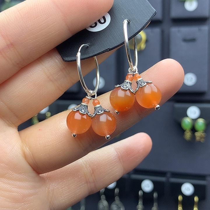 南红玛瑙耳饰银S925镶嵌小****剧