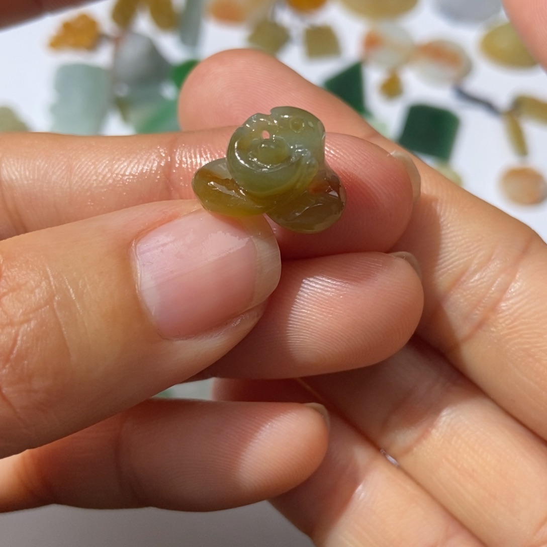 定制翡翠未镶嵌翡翠