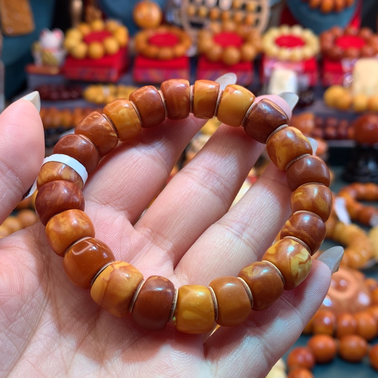 【闪购商品】蜜蜡手串未镶嵌煎**肠蜜蜡手串