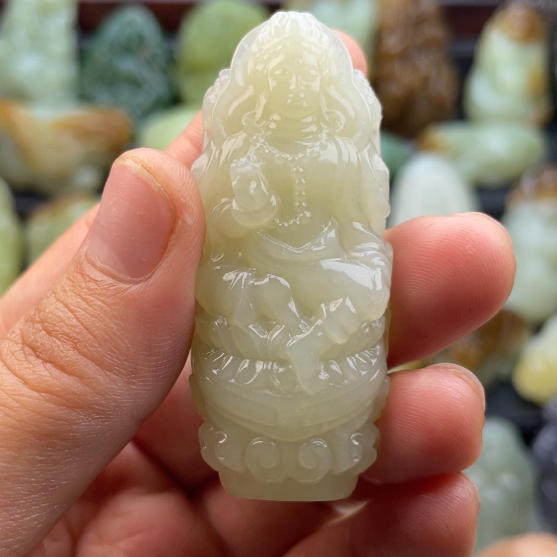 和田玉未镶嵌颈饰