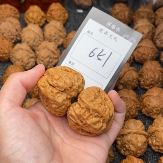 吊坠桃核我是第一百41