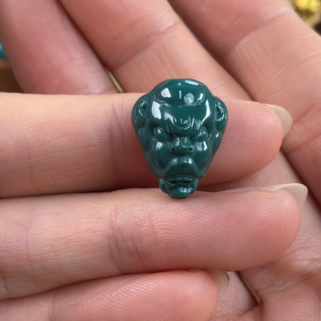 绿松石未镶嵌。雾霾蓝守护