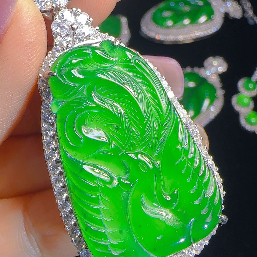 翡翠吊坠(赠链)银S925镶嵌