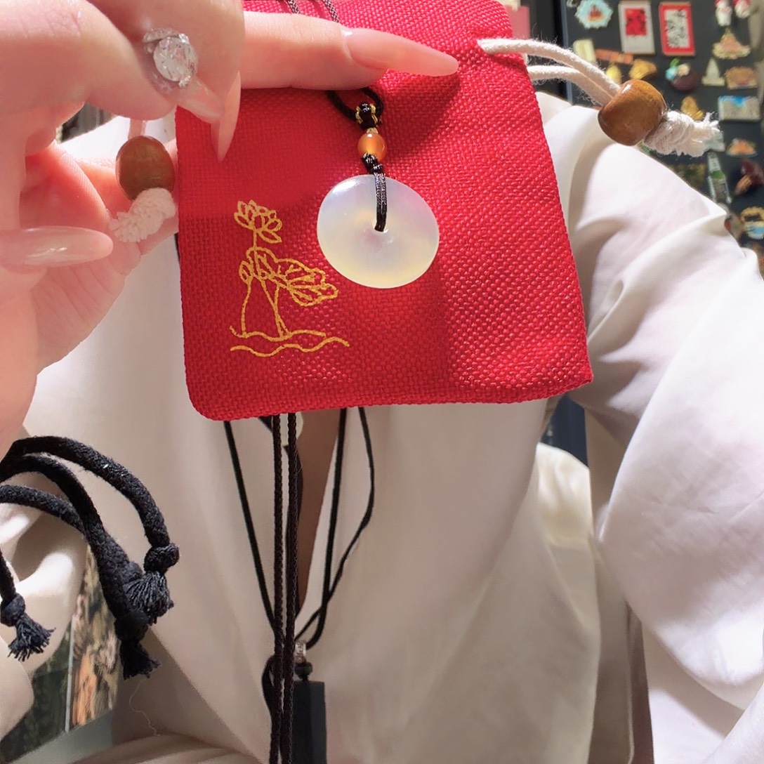 岫玉未镶嵌平安扣2.5cm直径