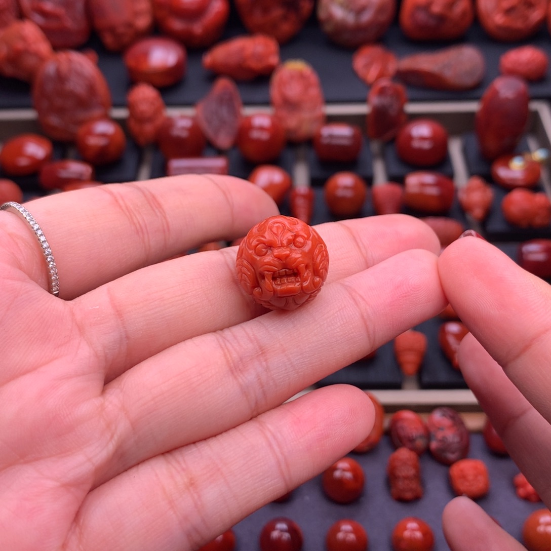 南红玛瑙未镶嵌保山吞金兽16mm