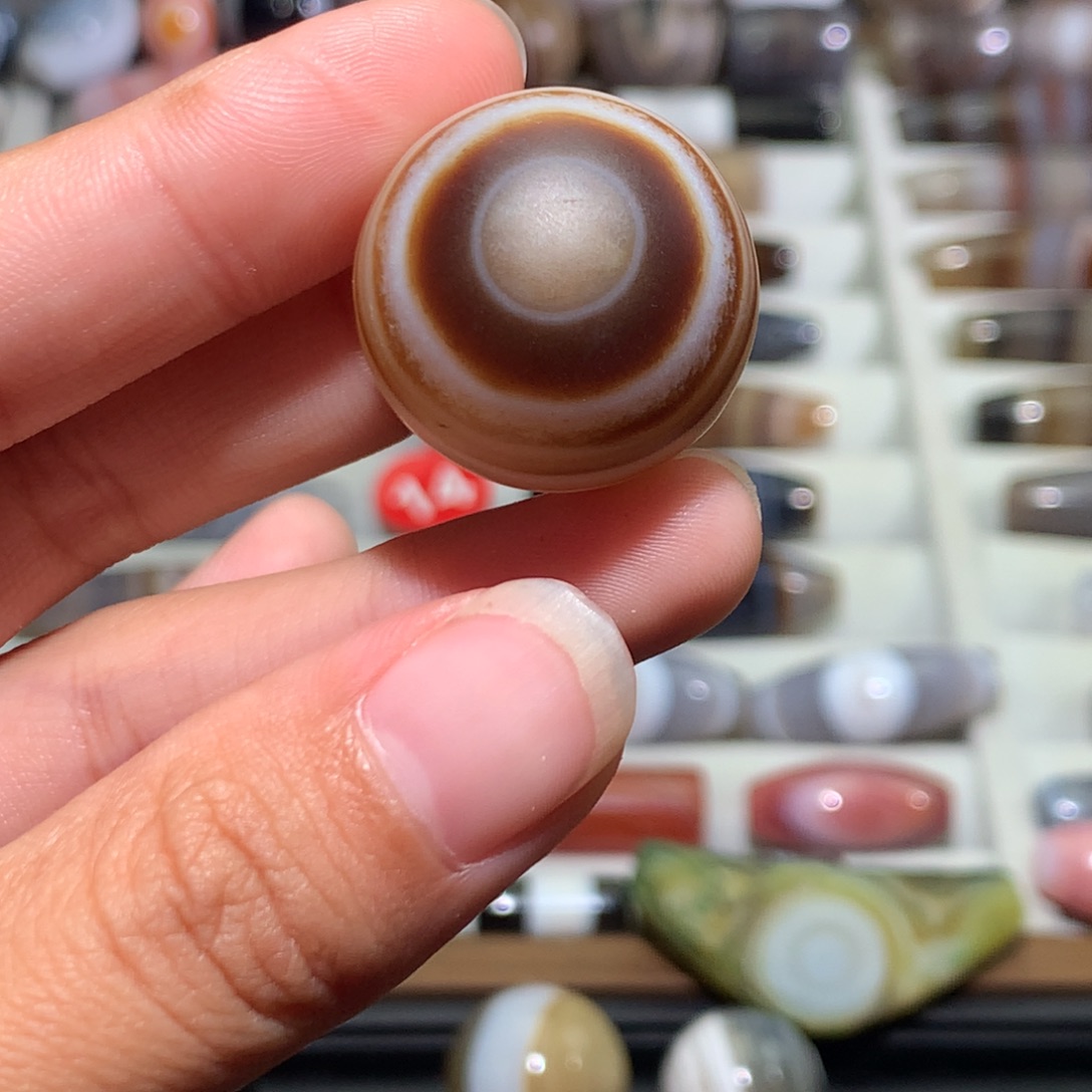 飞***湖玛瑙/玉髓未镶嵌颈饰