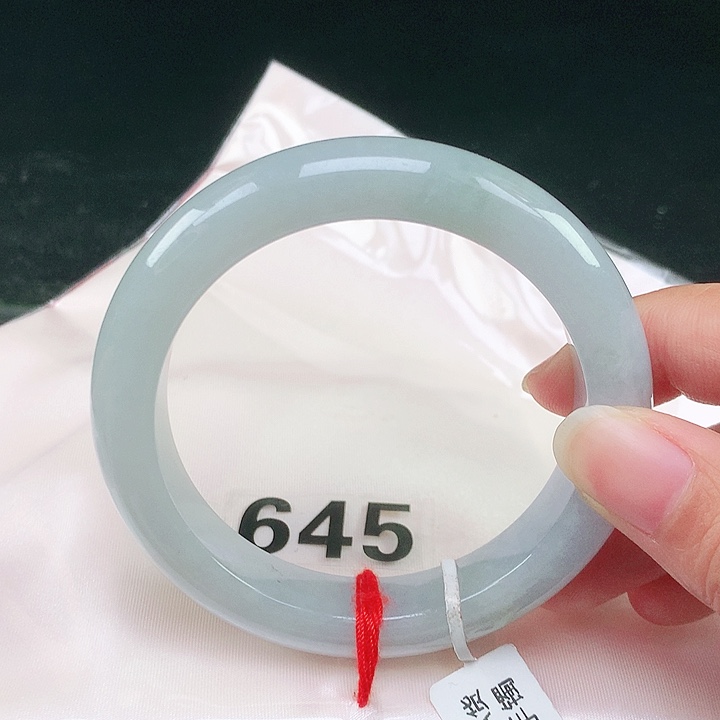 未镶嵌手镯翡翠翡翠手镯