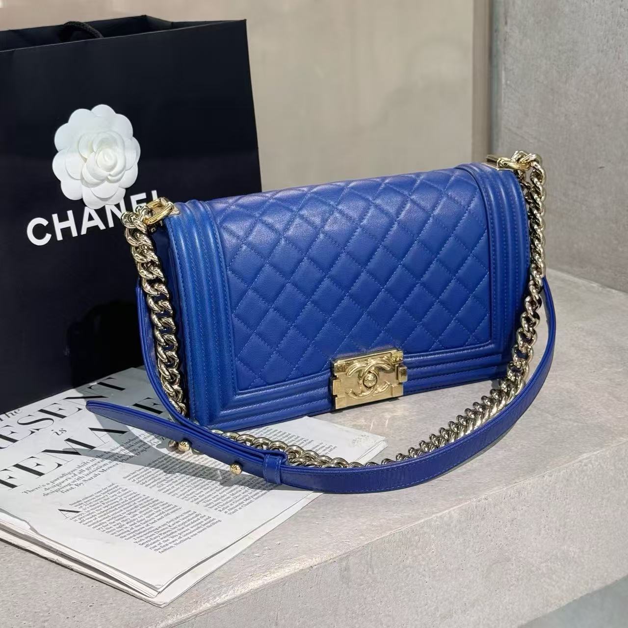 95新 Chanel/香奈儿 Leboy中号 明蓝色菱格小羊皮，29开 