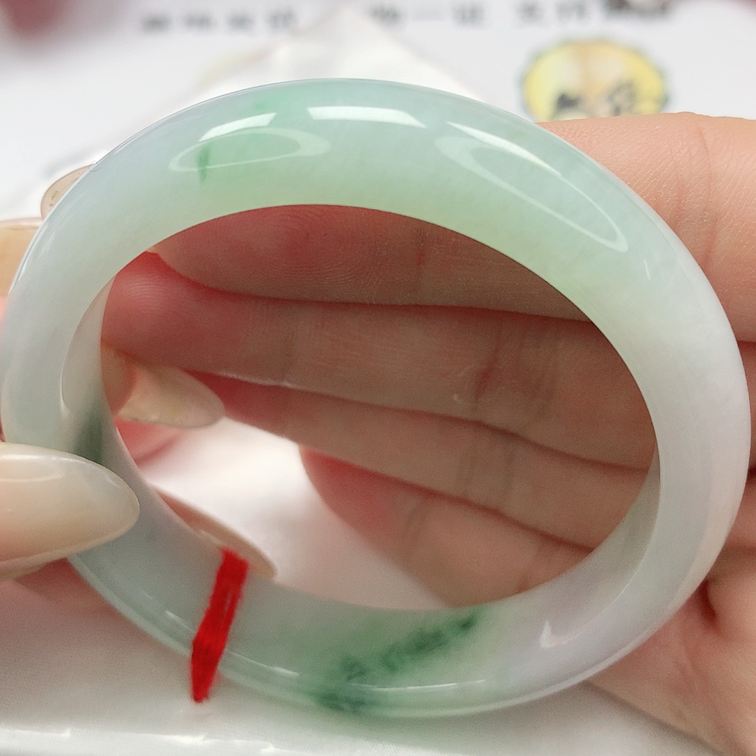 翡翠手镯未镶嵌缅甸天然A货翡翠