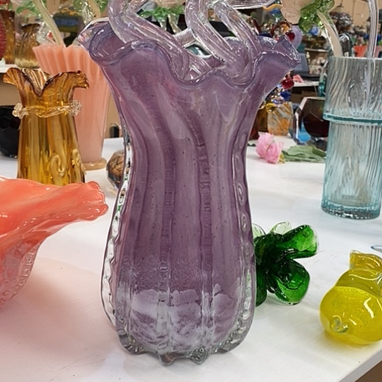 琉璃夜光瓶高31厘米