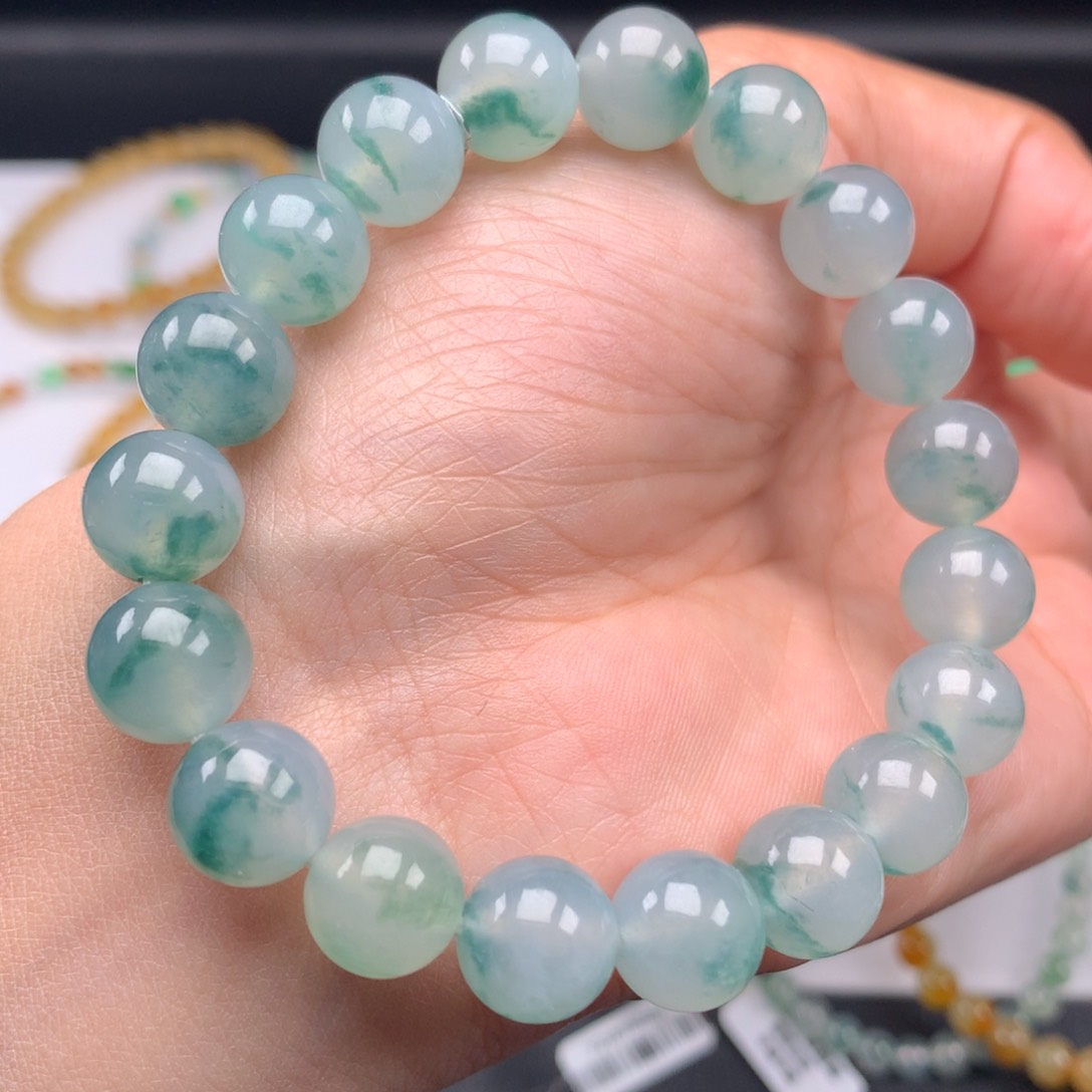 翡翠手链未镶嵌卡