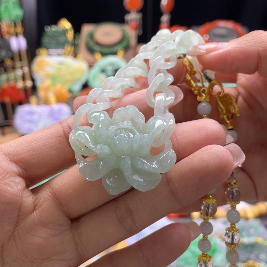 翡翠颈饰未镶嵌代编织