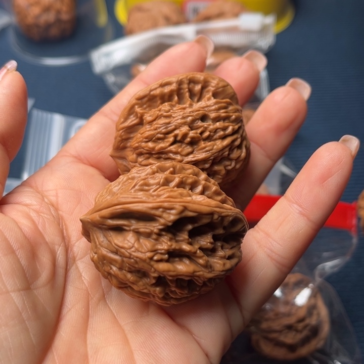 卍***文玩核桃吊坠40麦穗虎头全品