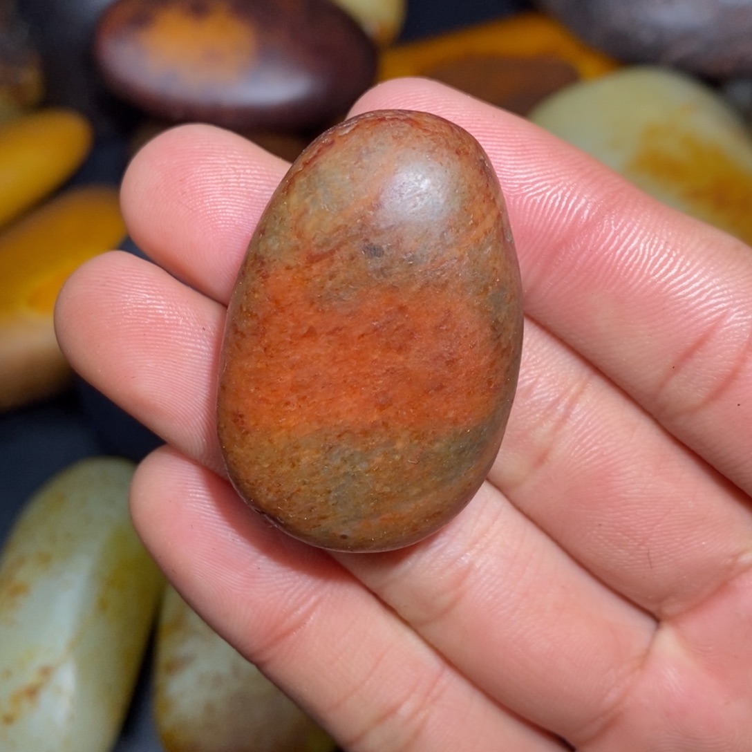 和田玉未镶嵌珠宝奇石