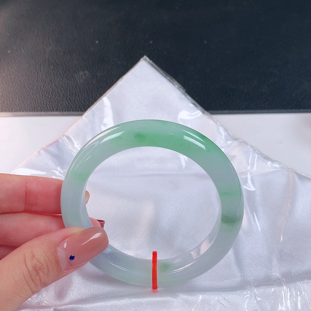 未镶嵌手镯翡翠011