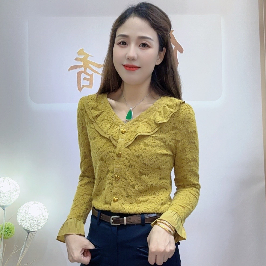 2025秋冬新款设计感百搭减龄加厚蕾丝上衣洋气