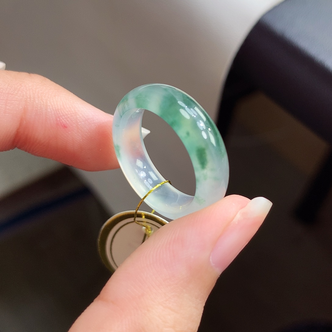 翡翠戒指未镶嵌1314圈