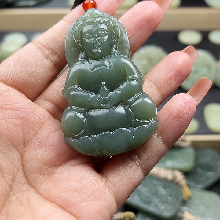 颈饰未镶嵌和田玉