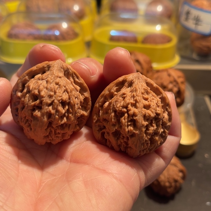 文玩核桃把件纯野的牡丹纹38全品