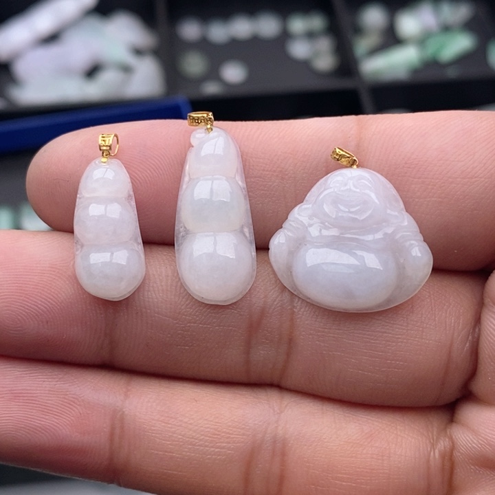 翡翠吊坠(不含链)未镶嵌周****鱼