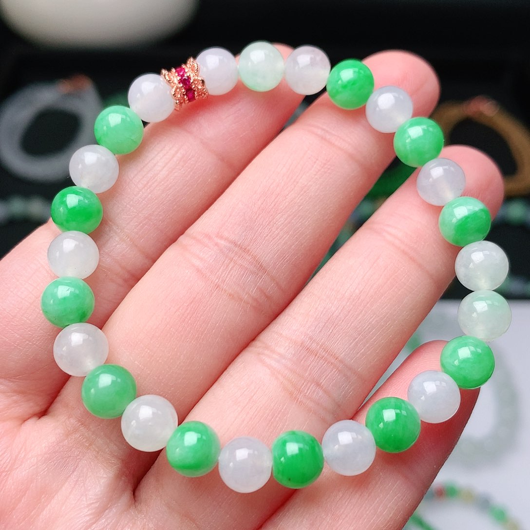 翡翠手链未镶嵌翡翠