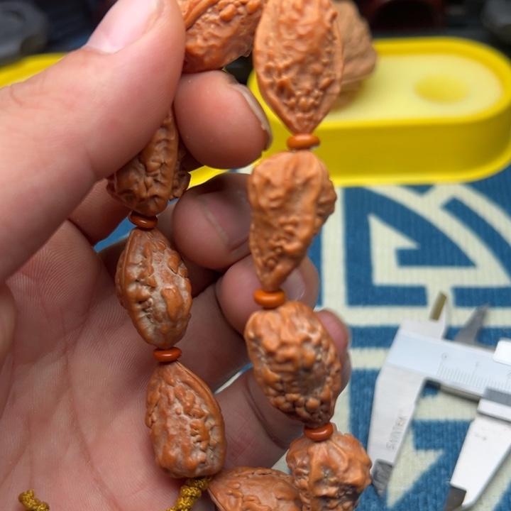 吊坠桃核1.6手表核桃