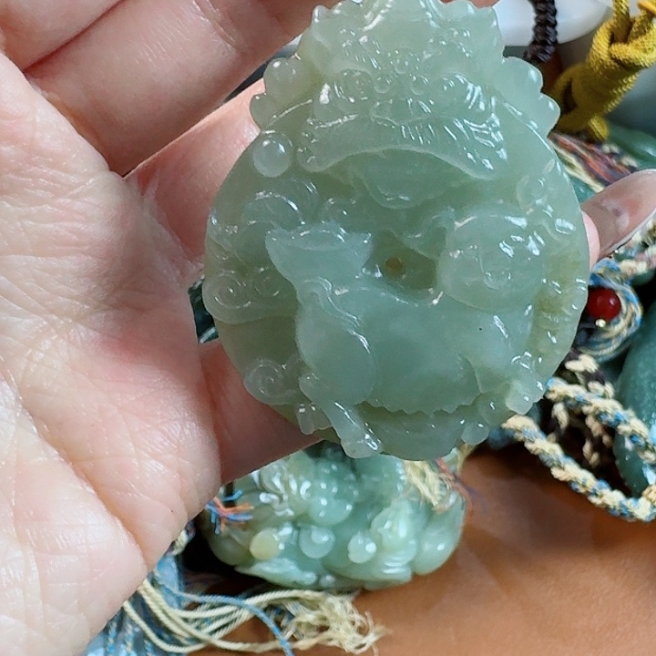 和田玉挂件未镶嵌