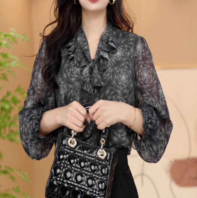 初相识2025新款新中式国风设计感气质立领衬衫上衣M055可可