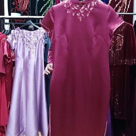 品牌100醋酸缎短款旗袍刺绣2xl120斤以内4xl130斤左右