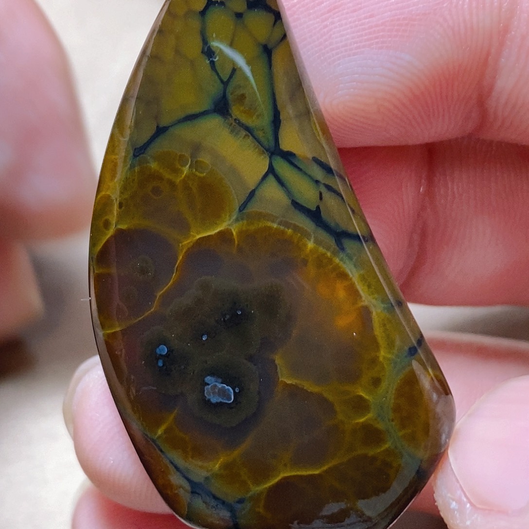 未镶嵌颈饰玛瑙/玉髓东**韩