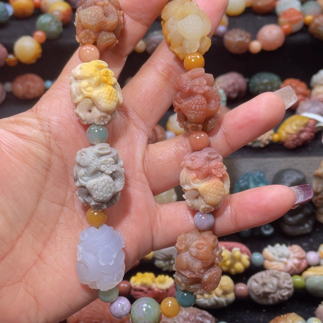 石英质玉手链未镶嵌