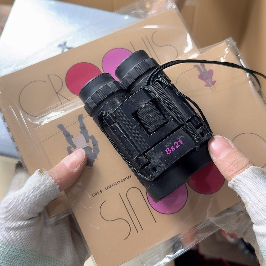 用****1中古商品，瑕疵品，不保好坏。812