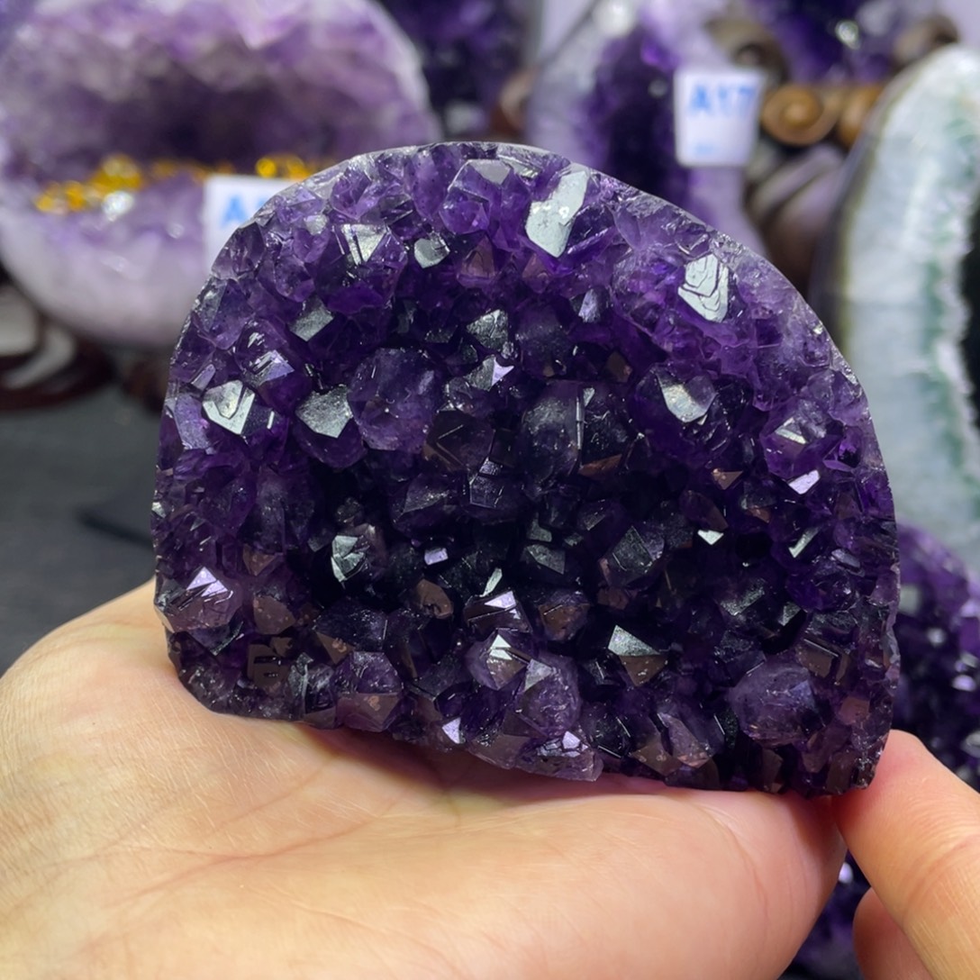 未镶嵌紫晶大型摆件（非配饰）