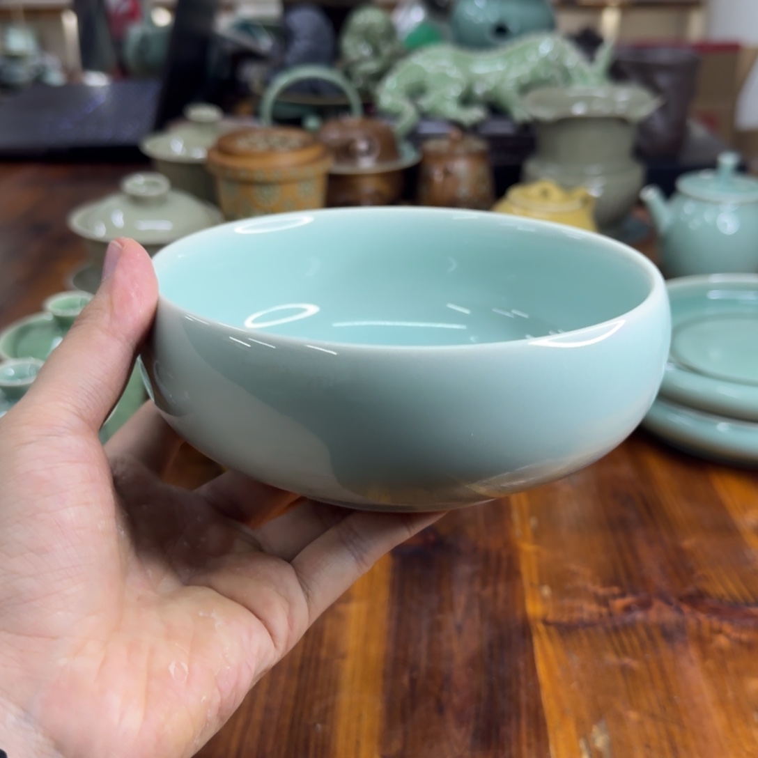 小仲龙泉青瓷微瑕7846