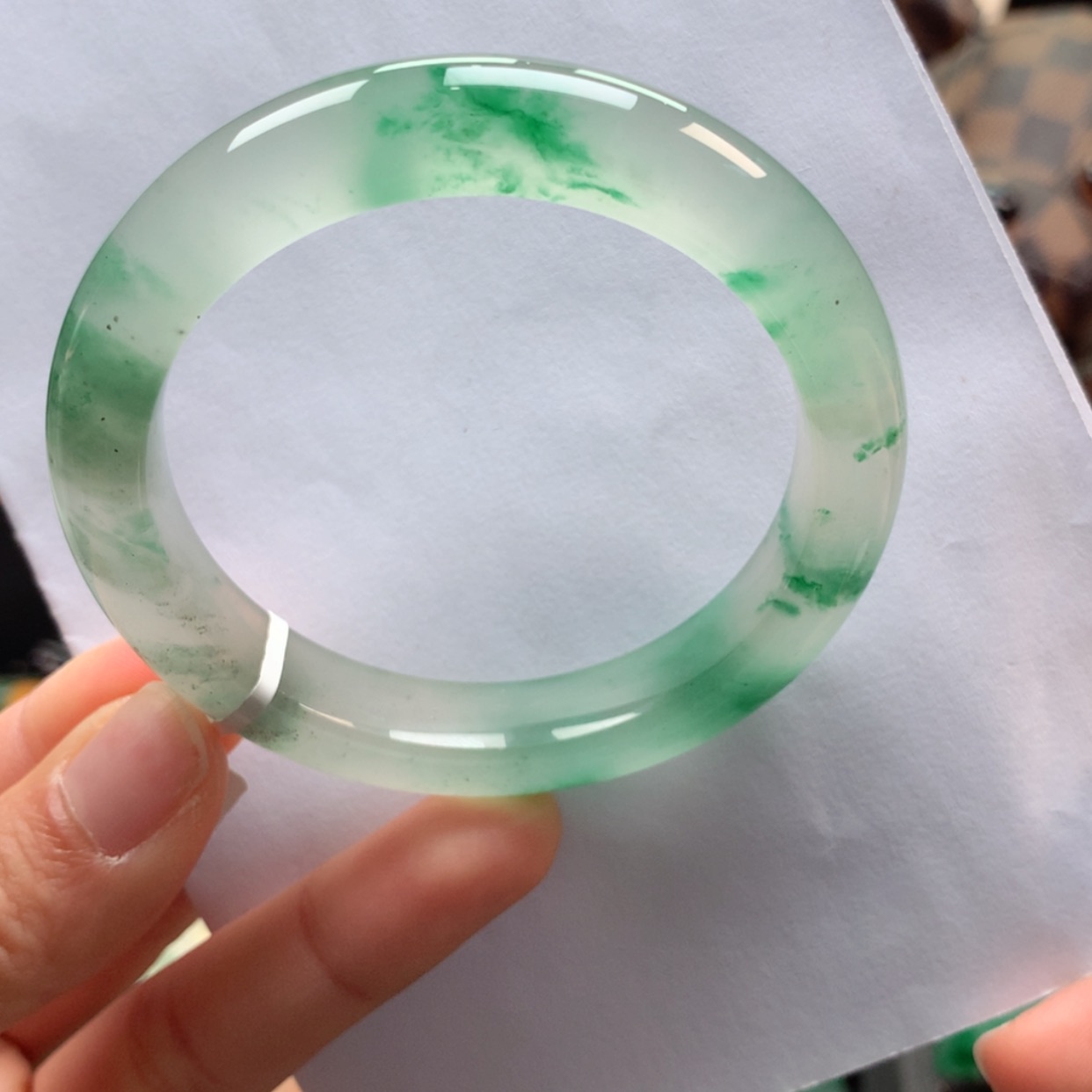 【闪购商品】未镶嵌手镯石英质玉