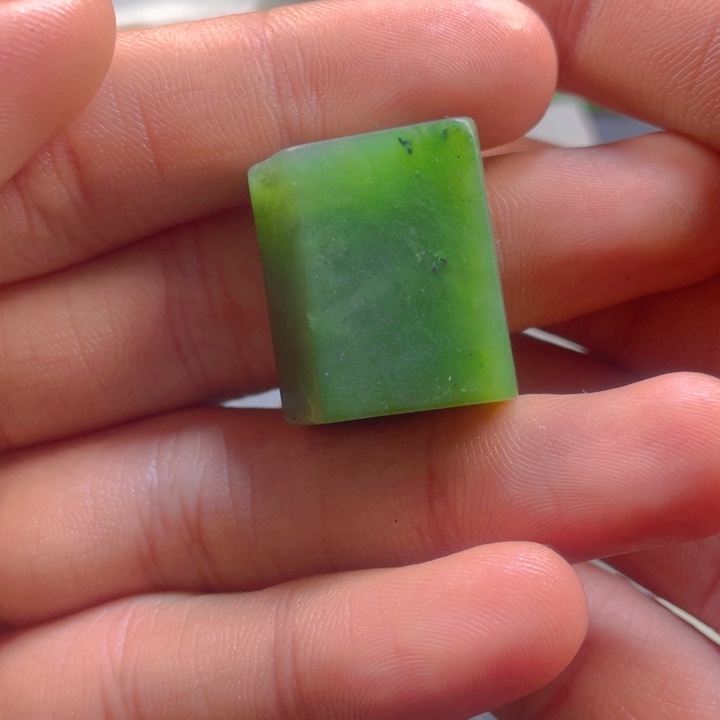 和田玉（糖玉）颈饰未镶嵌