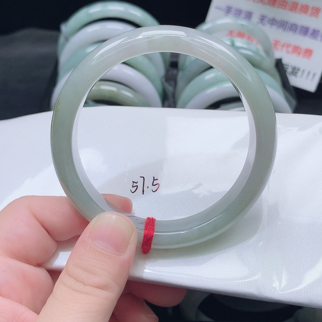 翡翠未镶嵌手镯61