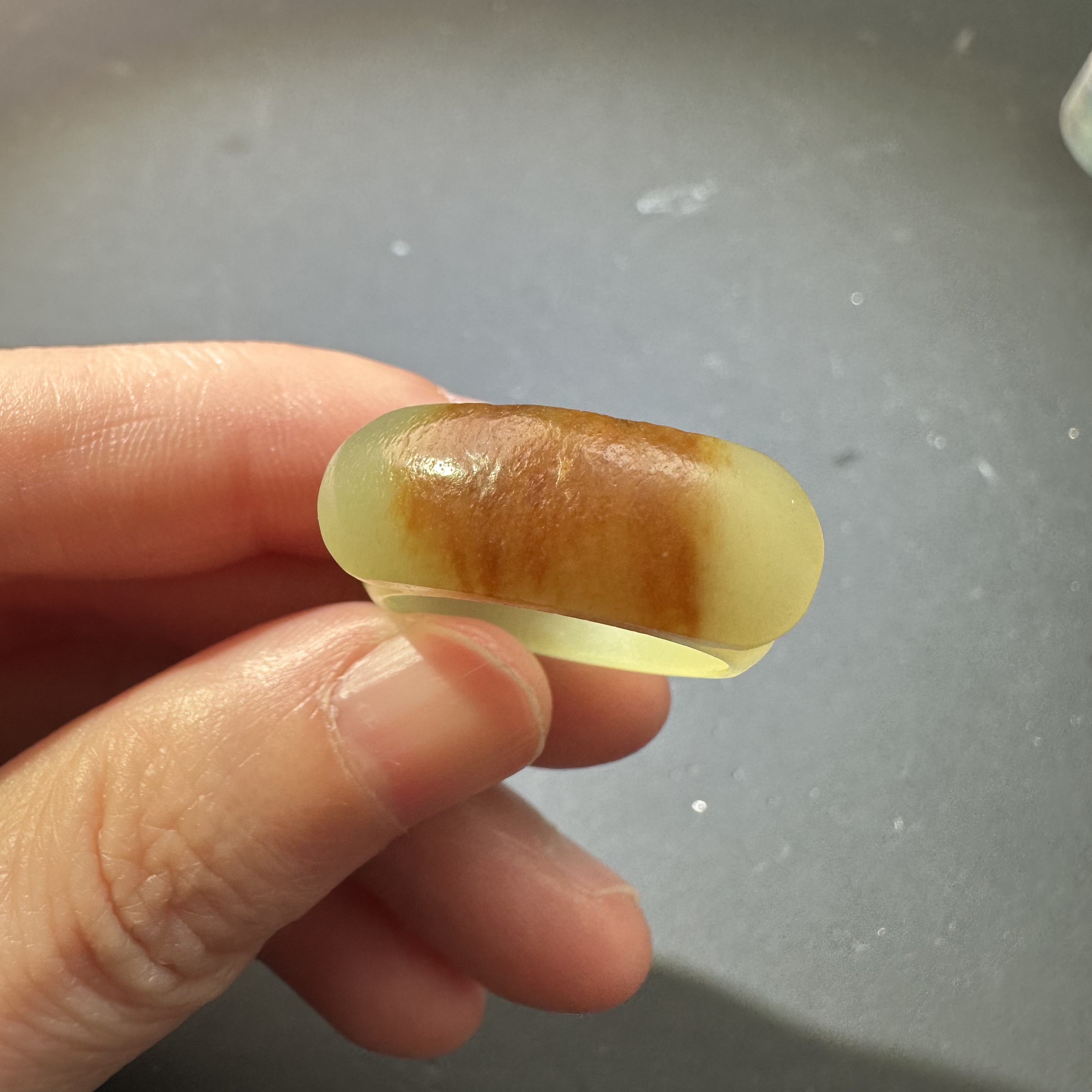 和田玉黄玉马鞍戒指