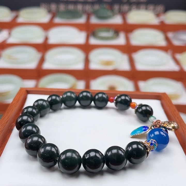 和田玉手链未镶嵌黑青