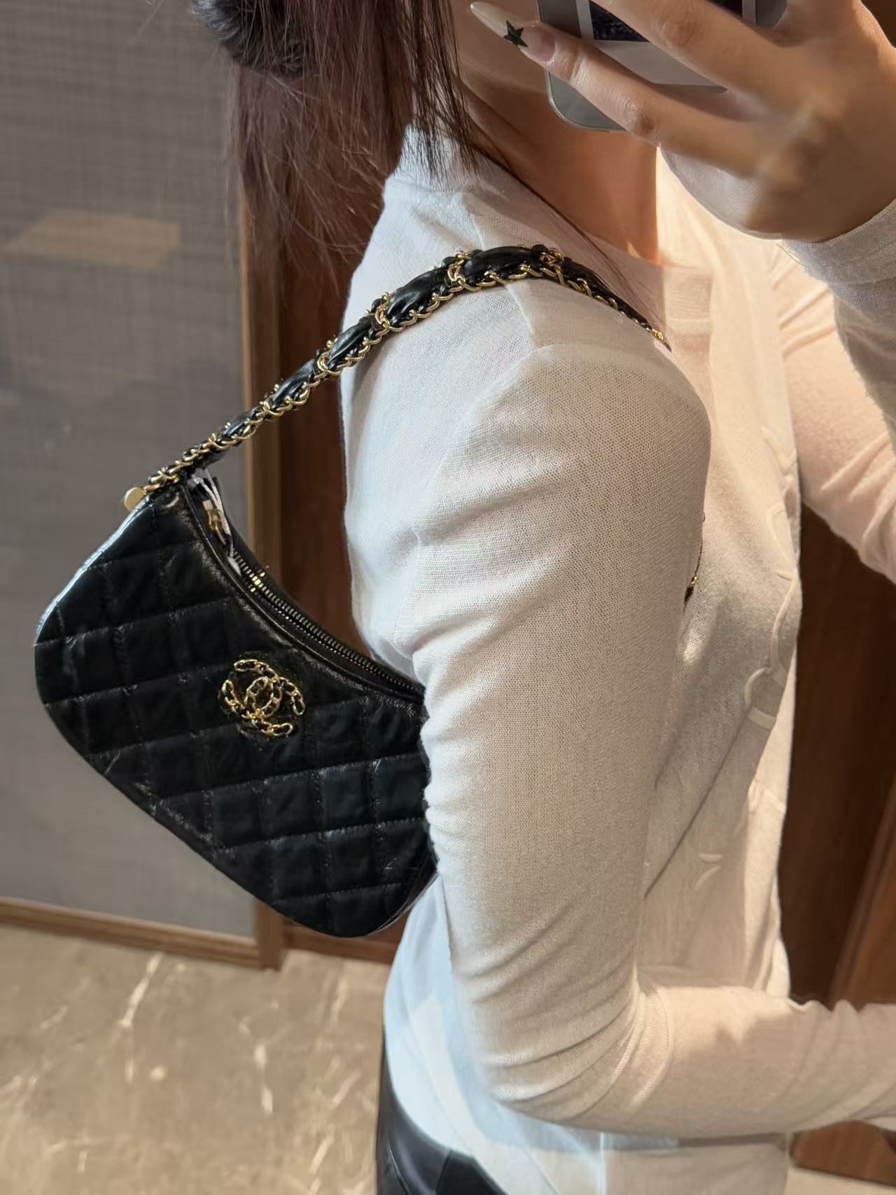 95新 Chanel/香奈儿  展会外场！23K 黑金褶皱hobo包