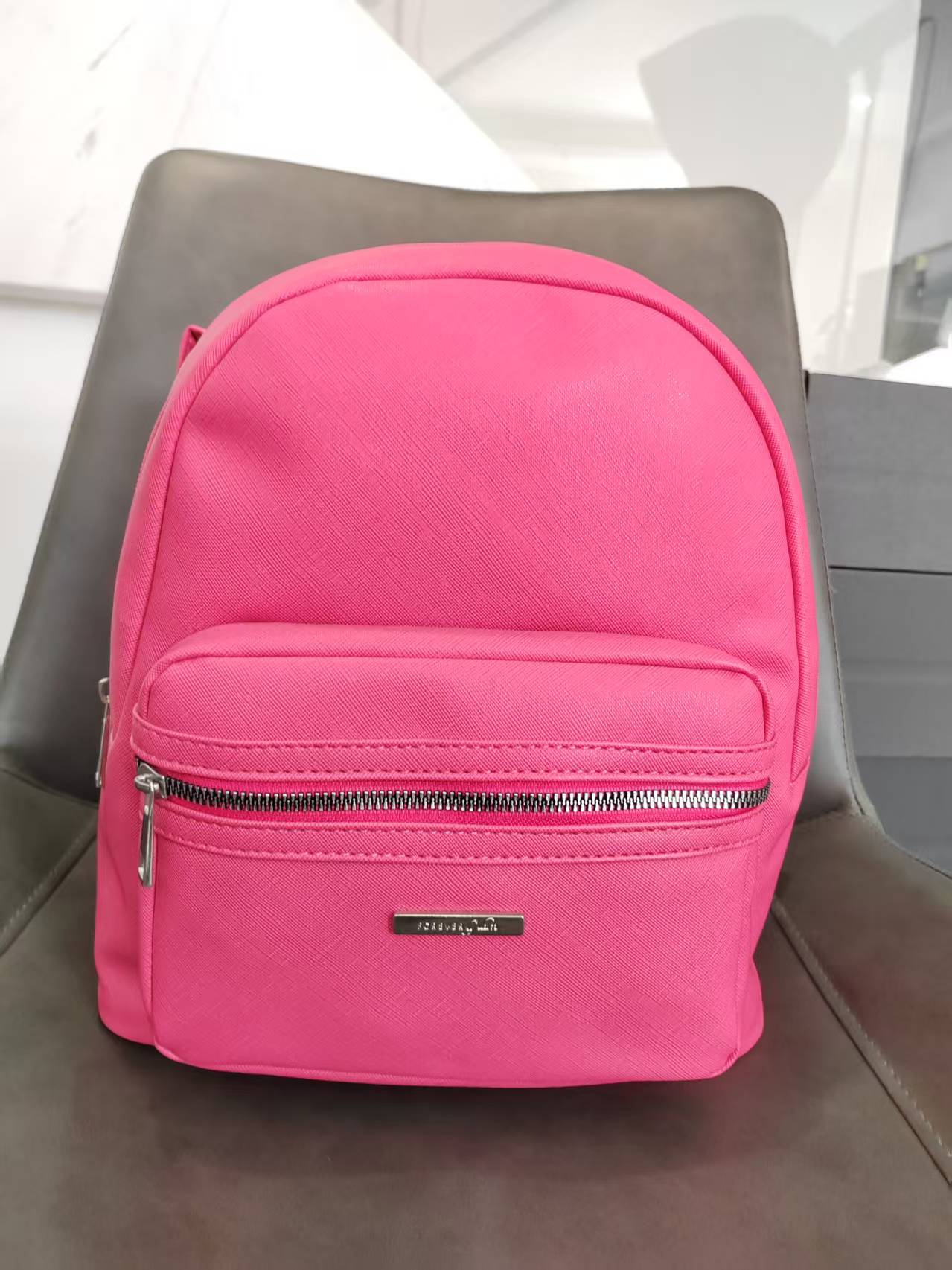 沄锦/女士双肩包