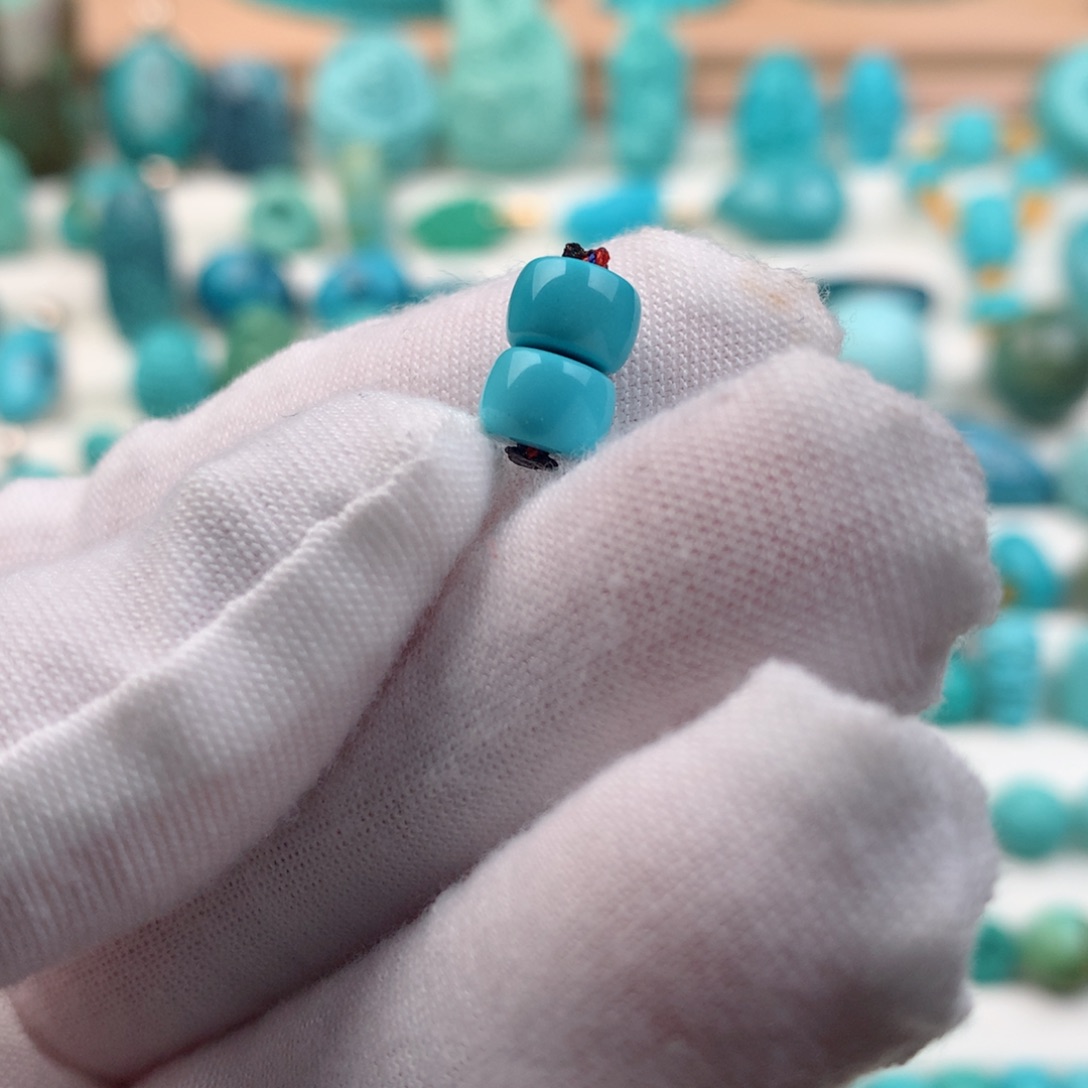 绿松石配饰未镶嵌