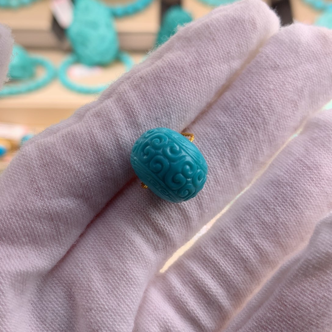 绿松石珠宝奇石未镶嵌15.2*11.8mm